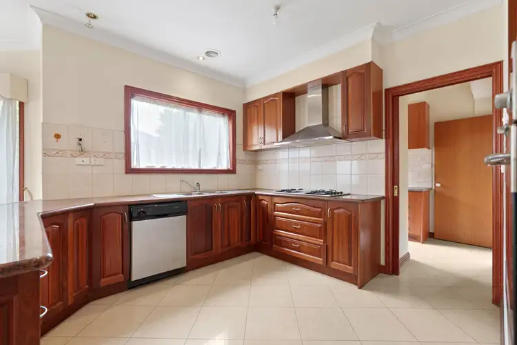 Second view of Homely house listing, 7 Joanna Court, Mount Waverley VIC 3149
