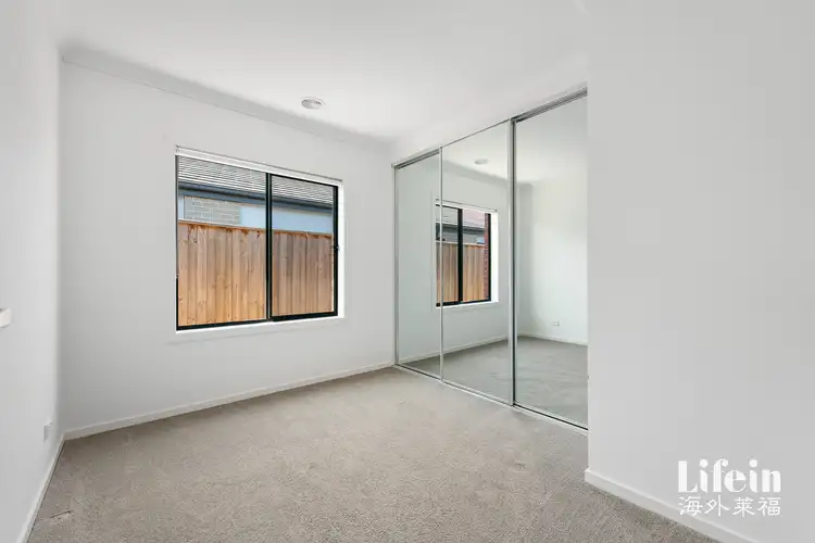Seventh view of Homely house listing, 5 Henna Avenue, Greenvale VIC 3059