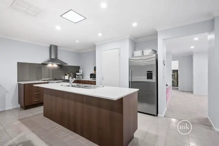 Fifth view of Homely house listing, 24 Leonardo Drive, Mernda VIC 3754