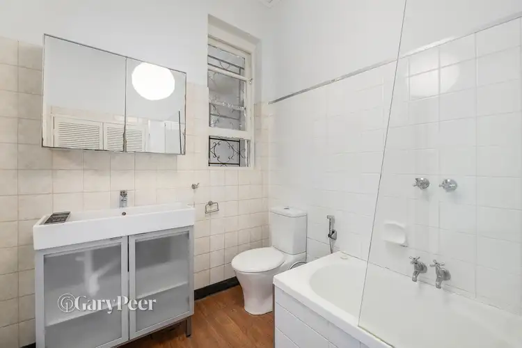 Fifth view of Homely block of units listing, 1-4/16 Eildon Road, St Kilda VIC 3182