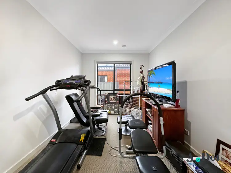 Fifth view of Homely house listing, 10 Benedetto Crescent, Cranbourne East VIC 3977