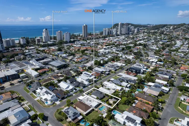 44 Aruma Avenue, Burleigh Waters QLD 4220