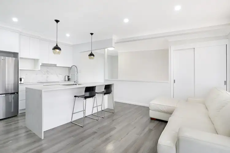 25a Steel Street