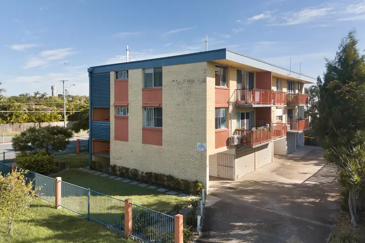 Second view of Homely unit listing, 3/208 Oxley Avenue, Margate QLD 4019