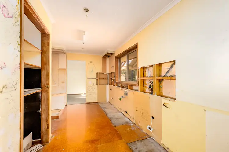 Fifth view of Homely house listing, 11 Glenn Erin Court, Mooroopna VIC 3629