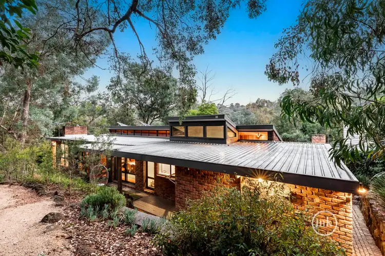18 Allison Crescent, Eltham North VIC 3095
