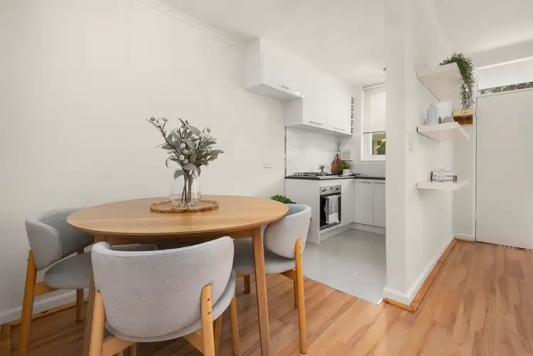 Fourth view of Homely apartment listing, 5/8 Rosedale Avenue, Glen Huntly VIC 3163