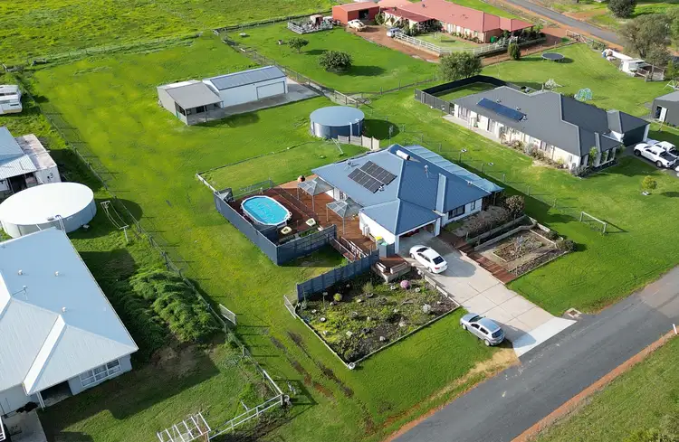 8 Vernon Street, Cookernup WA 6219