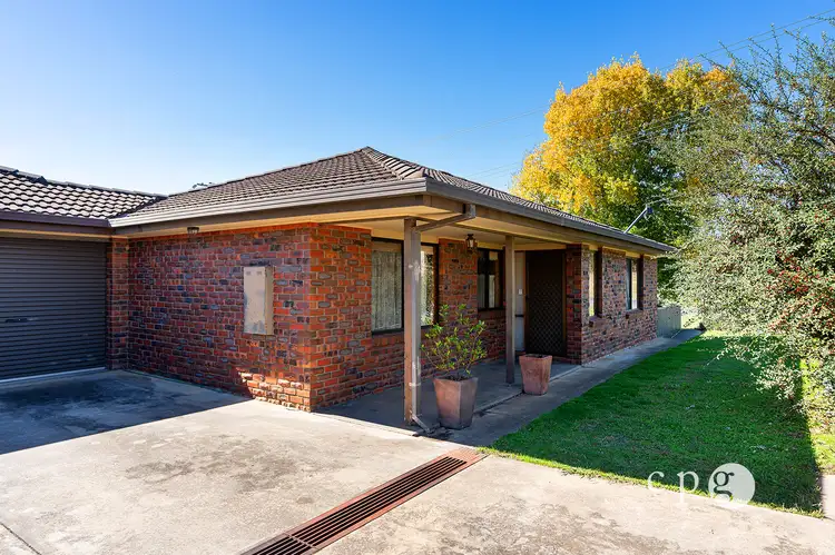 1/23 Gainsborough Street, Castlemaine VIC 3450