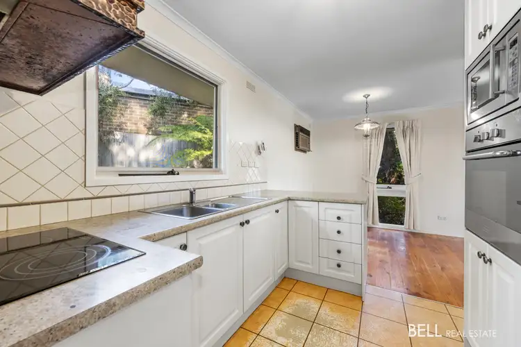 Sixth view of Homely house listing, 8 Greenwood Drive, Launching Place VIC 3139
