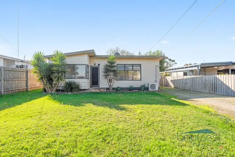12 Douglas Street, Hastings VIC 3915