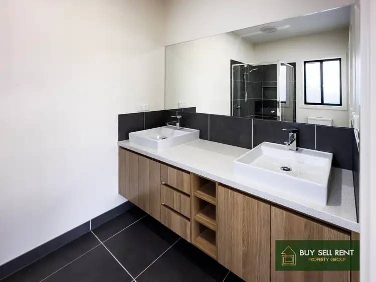 Fifth view of Homely house listing, 32 Oleander Circuit, Beveridge VIC 3753