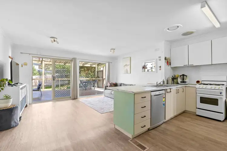Fifth view of Homely house listing, 17 Raphael Crescent, Frankston VIC 3199