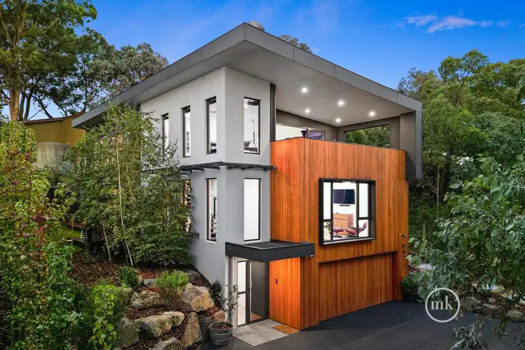 90 Ingrams Road, Research VIC 3095