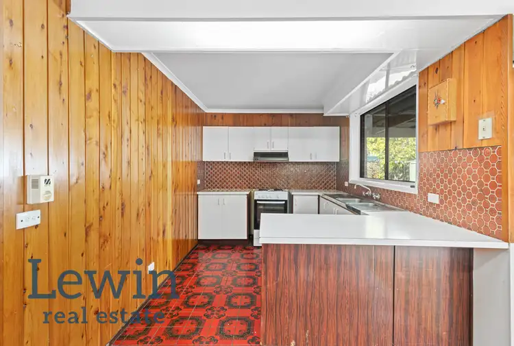 Sixth view of Homely house listing, 10 Cranbourne Drive, Cranbourne VIC 3977