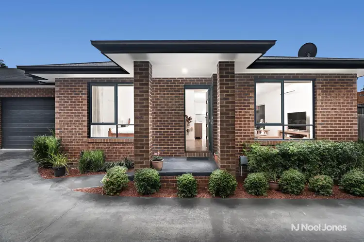 6 Emerald Close, Kilsyth VIC 3137
