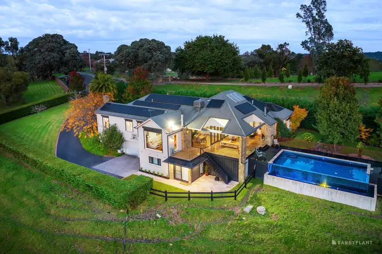 8 Yarra Brae Close, Wonga Park VIC 3115