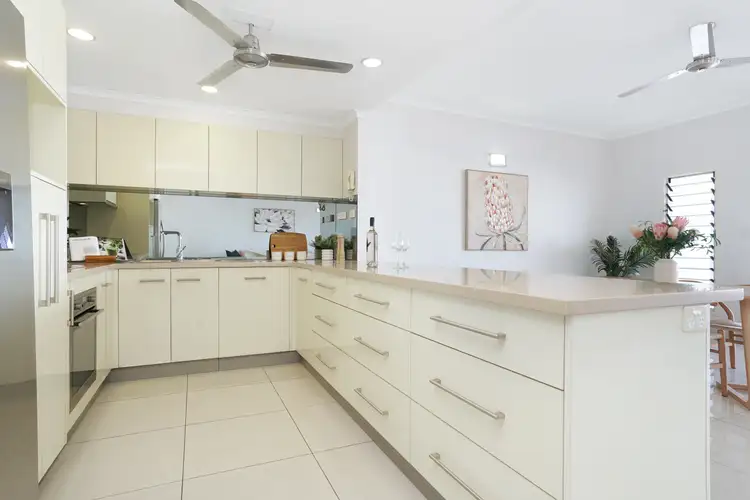 Sixth view of Homely unit listing, 10/12 Paspaley Place, Cullen Bay NT 820