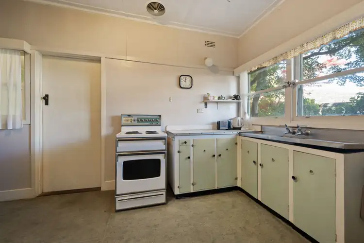 Sixth view of Homely house listing, 32 Tawonga Crescent, Mount Beauty VIC 3699