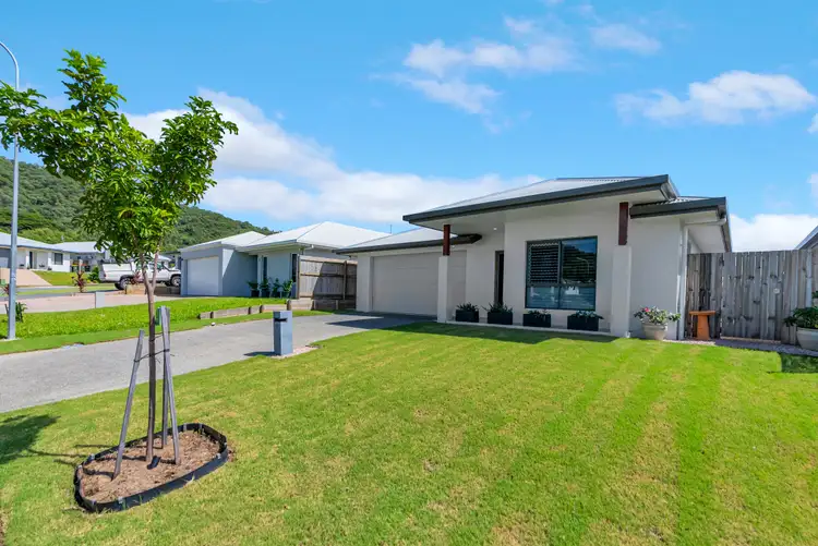 8 Saltwater Circuit, Trinity Beach QLD 4879