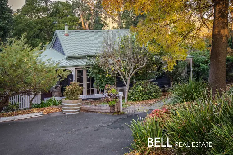 18 Blair Road, Belgrave VIC 3160