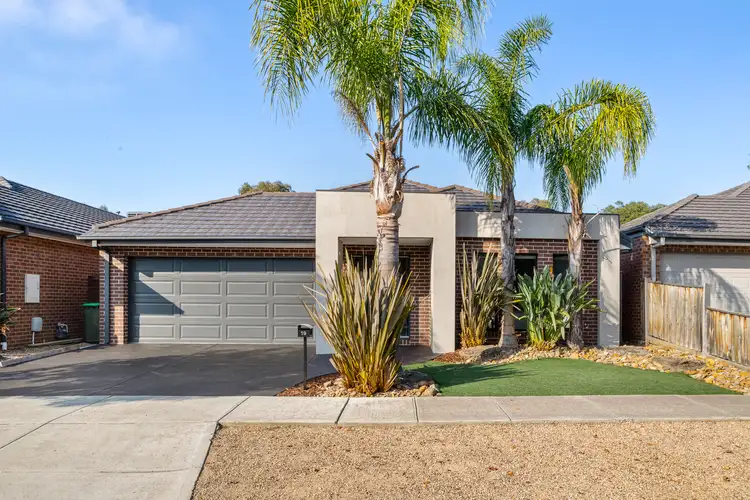 19 Beltons Way, Doreen VIC 3754