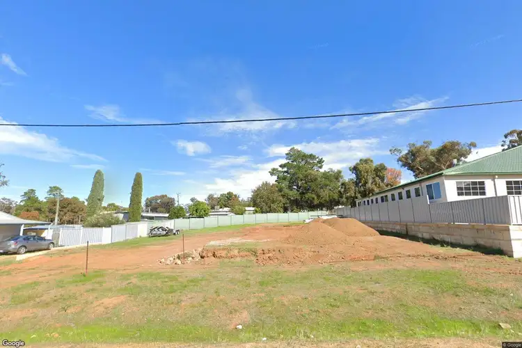 3 Dowsett Street, Wandering WA 6308