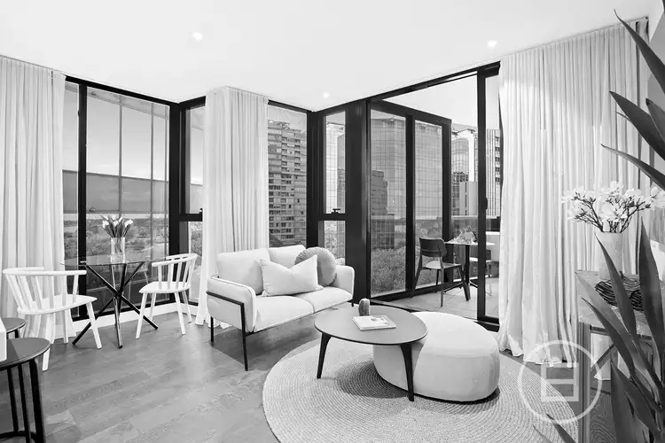 1002/8 Bowen Crescent, Melbourne VIC 3004