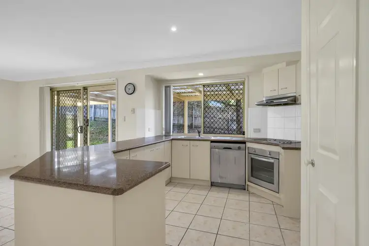 15 Sandlewood Close, Moggill QLD 4070