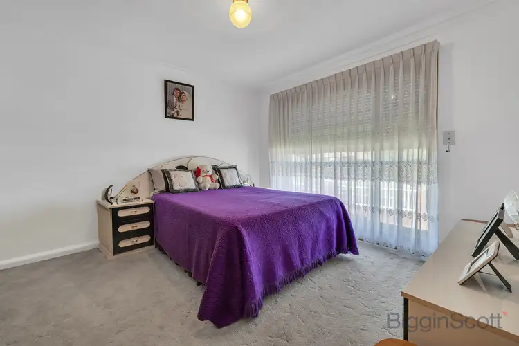 Seventh view of Homely house listing, 23 Kiparra Close, St Albans VIC 3021