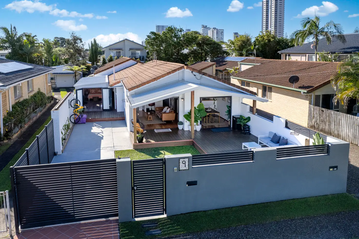 Main view of Homely semi-detached listing, 1/9 Acanthus Avenue, Burleigh Heads QLD 4220