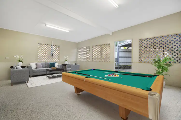 1 Loveanius Street, Silkstone QLD 4304
