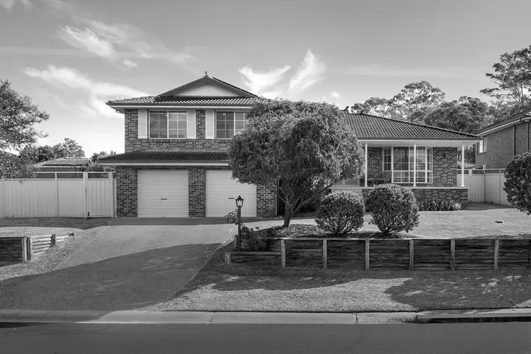 15 Sir John Jamison Circuit, Glenmore Park NSW 2745