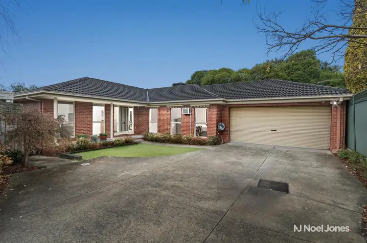 Main view of Homely unit listing, 2/17 Cullis Parade, Bayswater VIC 3153