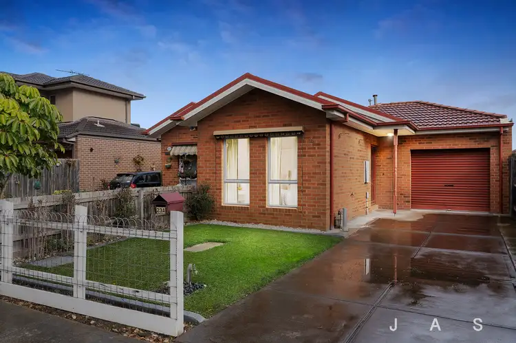 23A Amaranth Avenue, Altona North VIC 3025