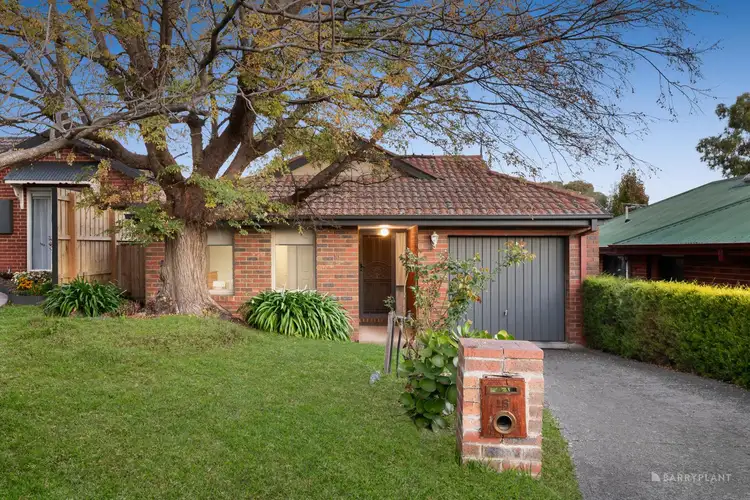 16 Commerford Place, Chirnside Park VIC 3116