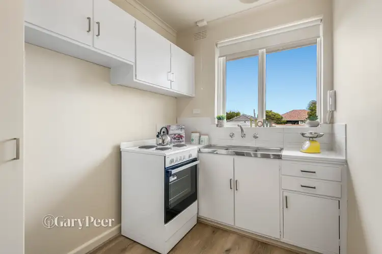 Fourth view of Homely apartment listing, 10/27 Royal Avenue, Glen Huntly VIC 3163