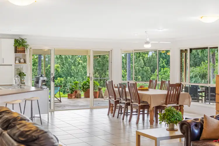 32 Inverpine Court, Petrie QLD 4502