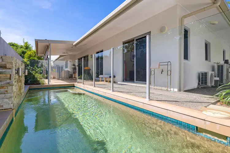 8/125 Dick Ward Drive, Coconut Grove NT 810