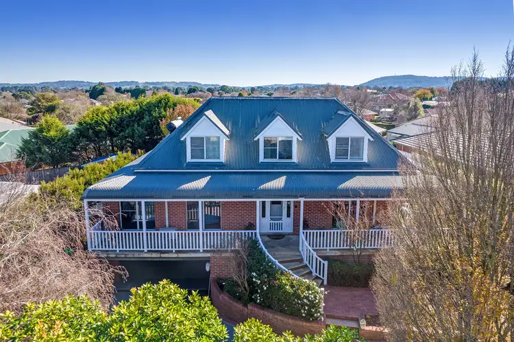 8 Dundee Place, Bowral NSW 2576