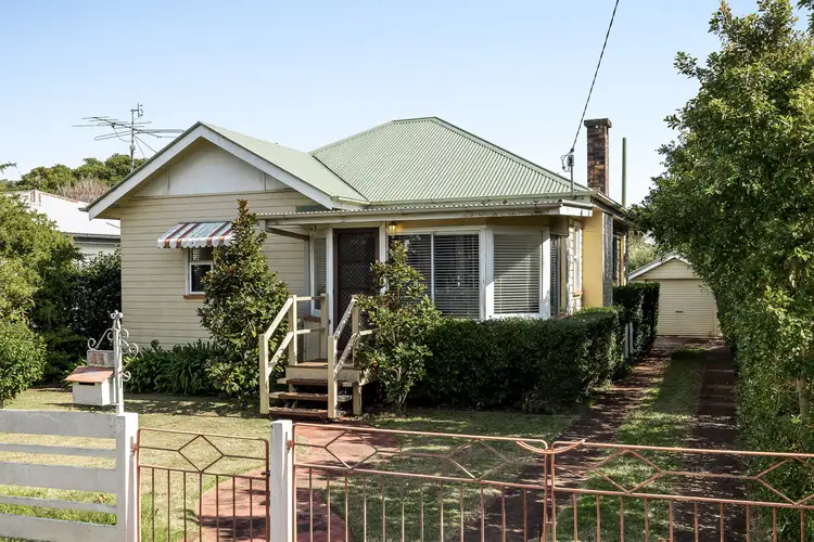 95 Curzon Street, East Toowoomba QLD 4350