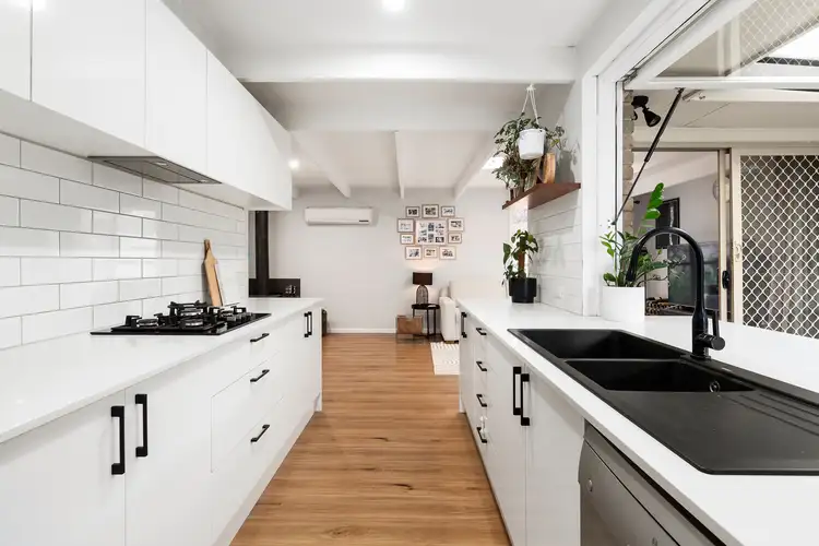 Fifth view of Homely unit listing, 2/91-93 East Road, Seaford VIC 3198