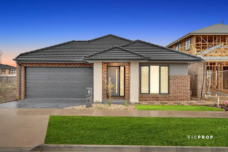 41 Yellowstone Drive, Truganina VIC 3029