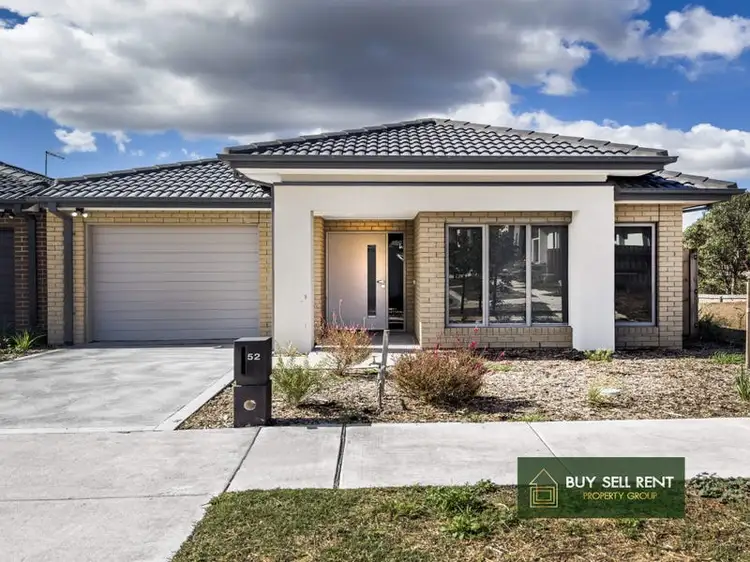 52 Hamish  Road