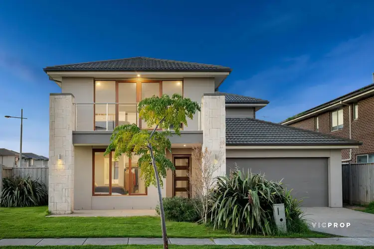 28 Peroomba Drive, Point Cook VIC 3030