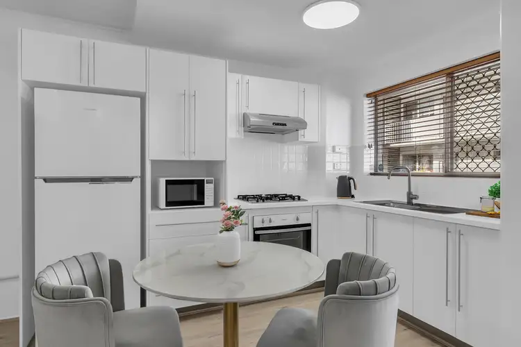Main view of Homely unit listing, 2/23 Montrose Road, Taringa QLD 4068