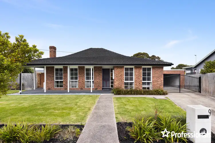 9 Anne Road, Knoxfield VIC 3180