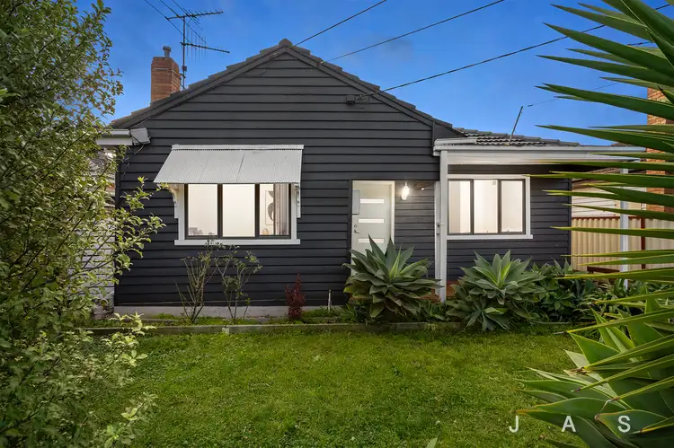12 Gwelo Street, West Footscray VIC 3012