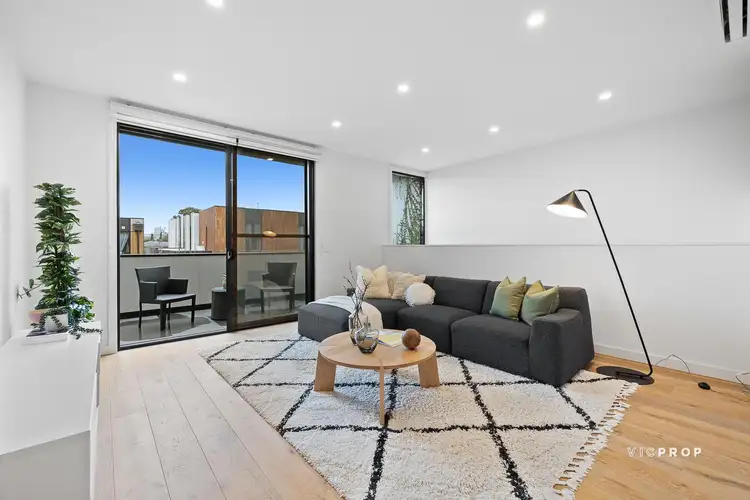76 Harvest Court, Doncaster VIC 3108