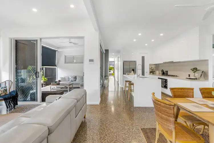 17 Master Circuit, Trinity Beach QLD 4879
